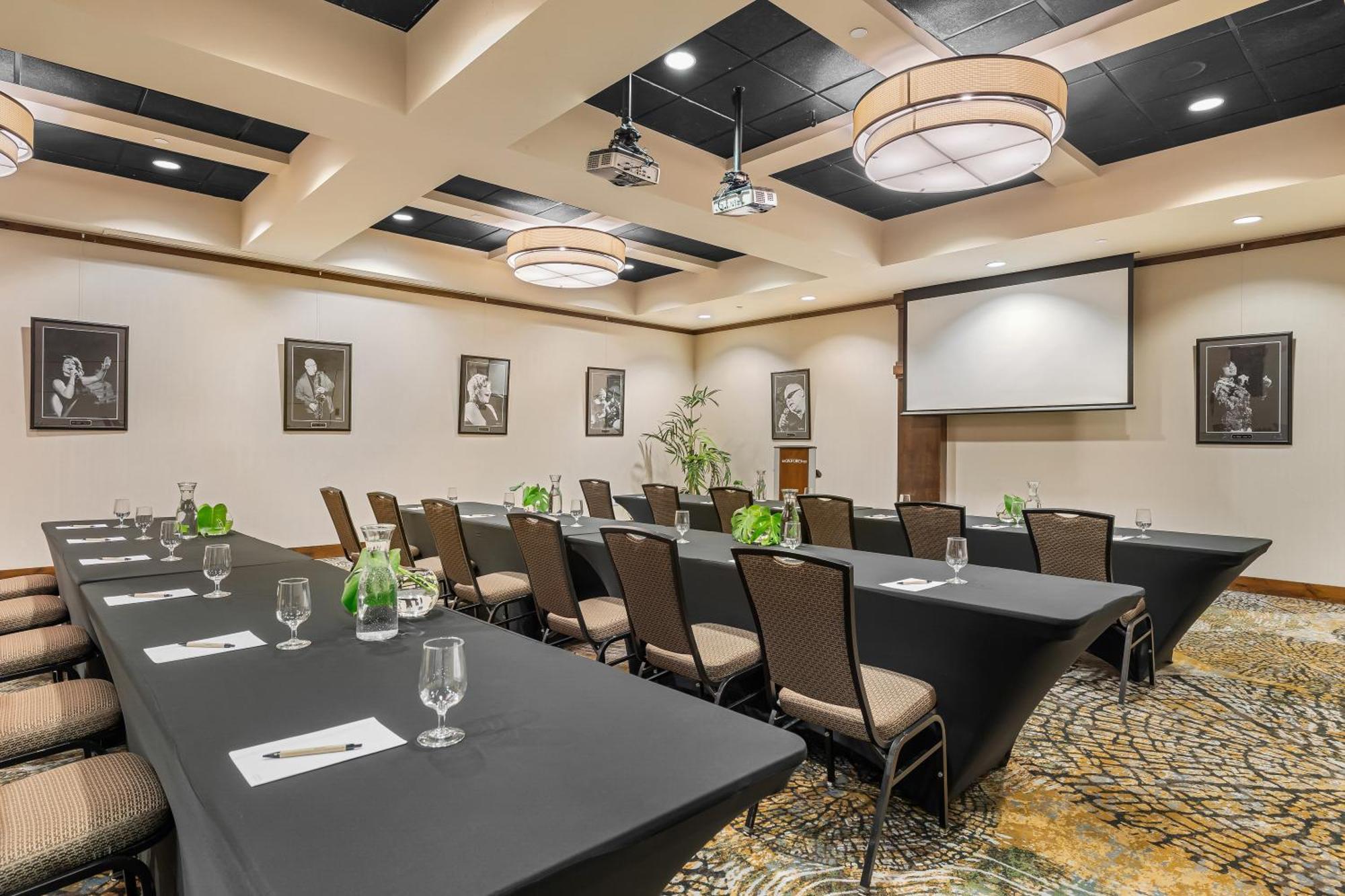 Oxford Hotel Бенд Экстерьер фото